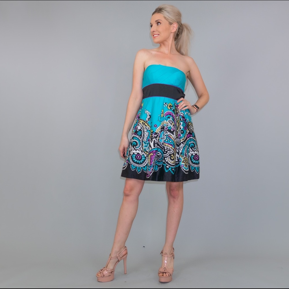 Blue Floral Pattern Strapless Sundress - Picture 3 of 8